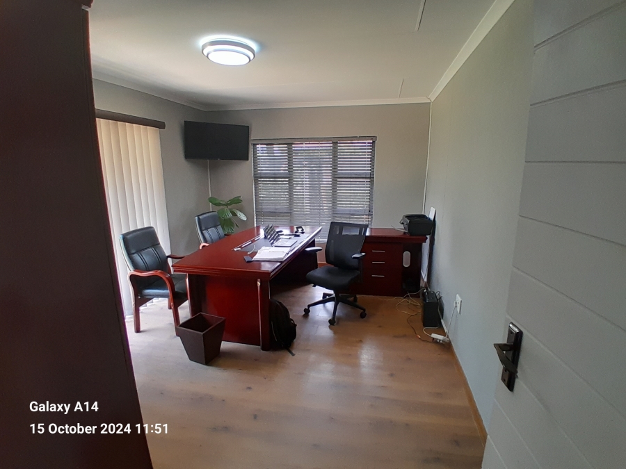 6 Bedroom Property for Sale in Protea Park North West